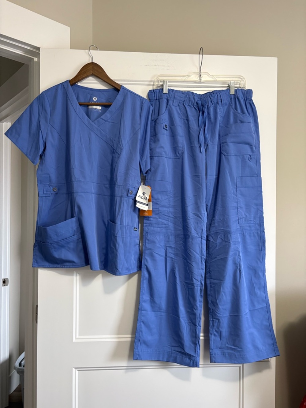 ADAR Celi Blue Scrub Set Nwt Sz Medium